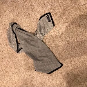 Loop + Bond Cashmere / Merino wool/ Lyrocell Scarf